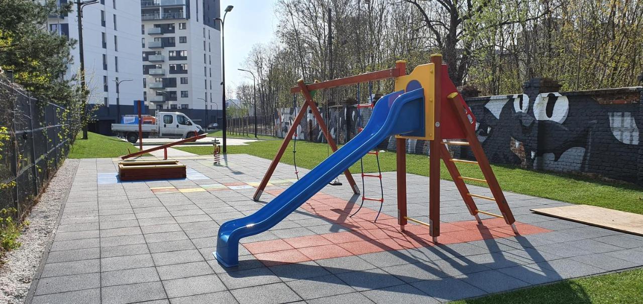 Apple Apartments - Mickiewicza Prywatne Miejsce Parkingowe Lodz  Exterior photo
